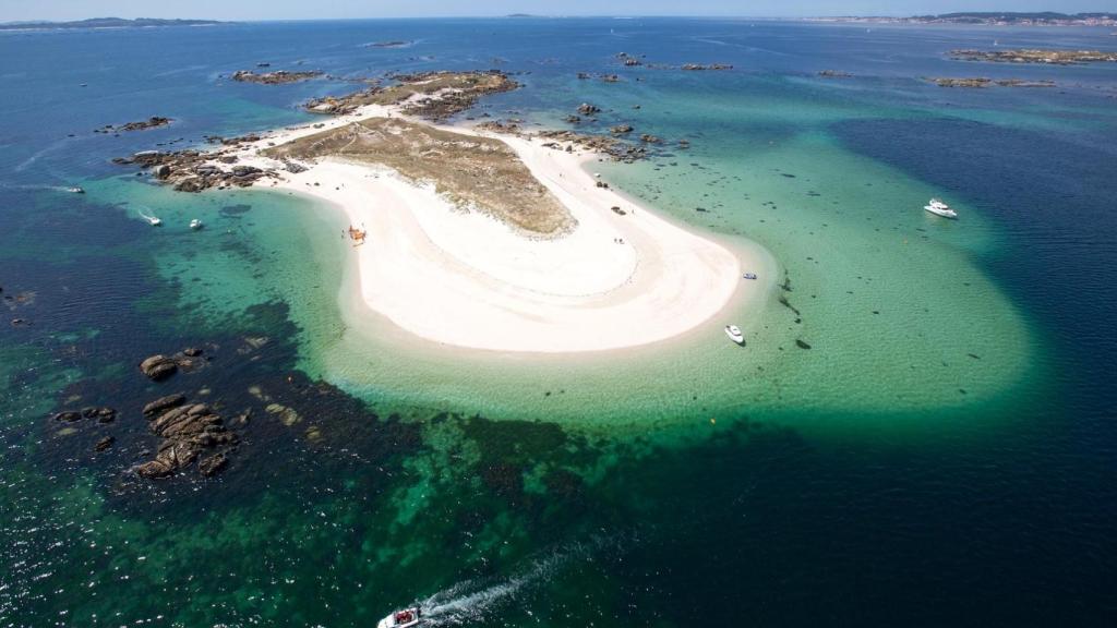 Vista aérea del islote do Areoso