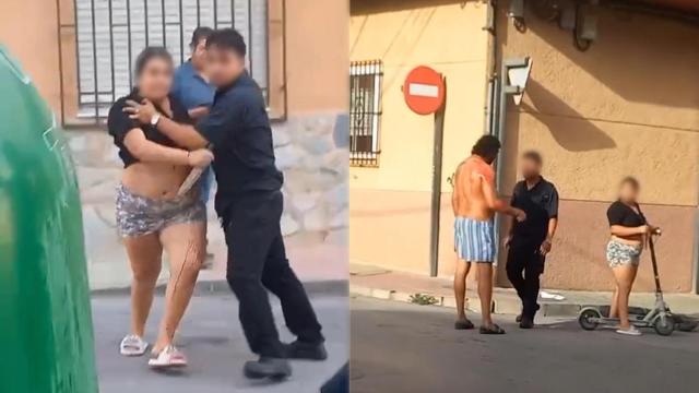 Juan David, con la camiseta rota y con heridas en la espalda, el pasado miércoles, durante la pelea que mantuvo con los dos hijos de su expareja en una calle de Archena.