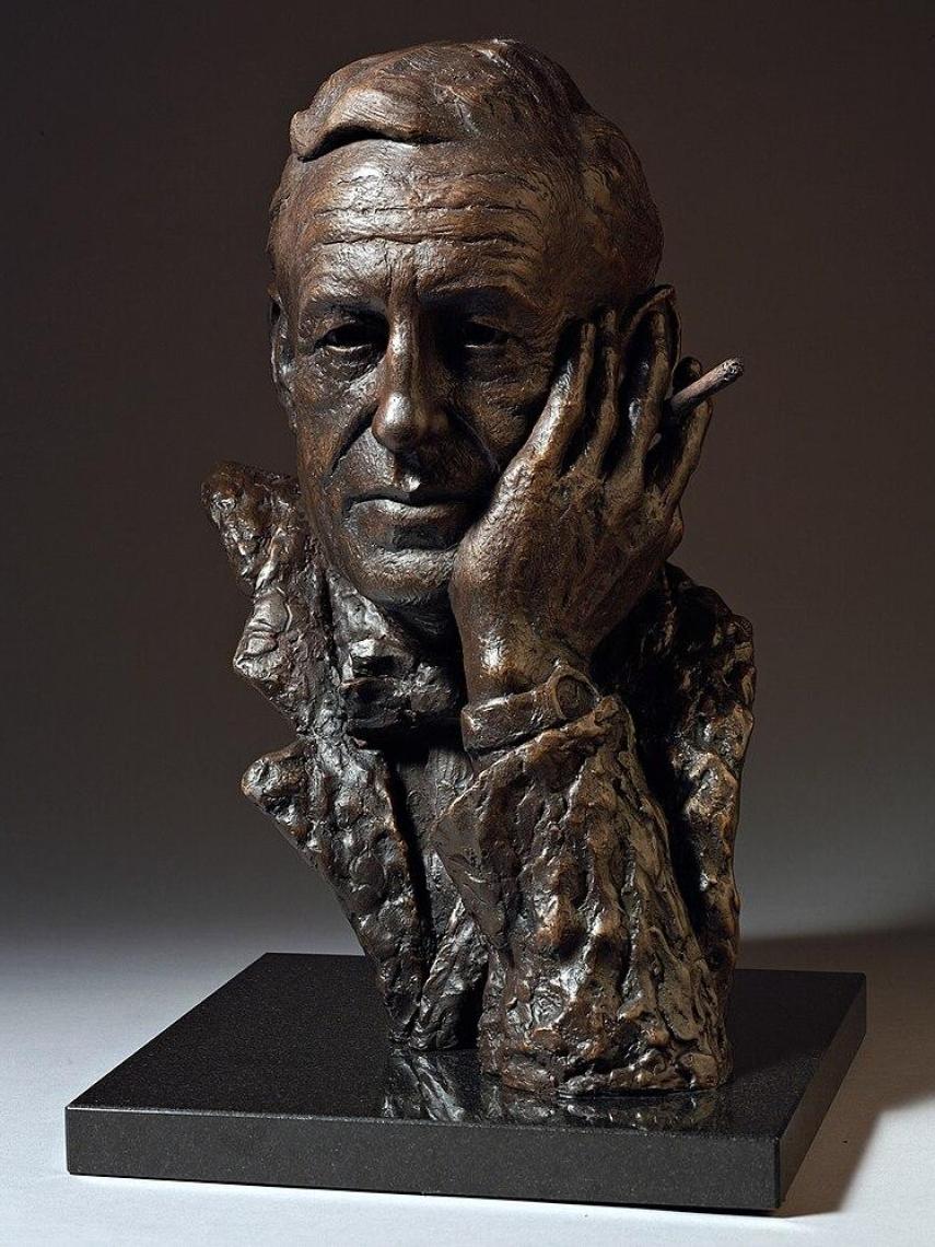 Busto de Ian Fleming.