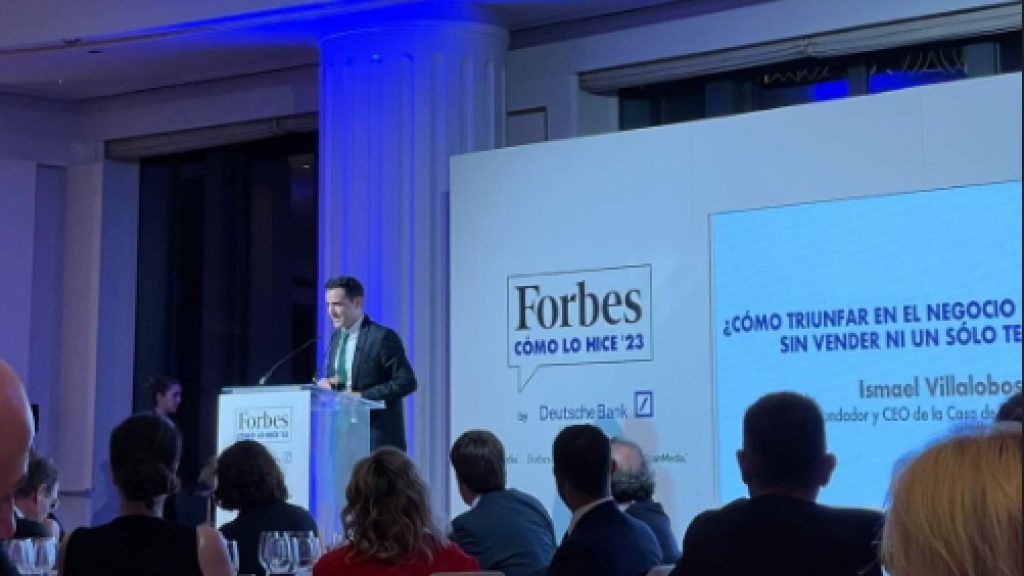 Ismael Villalobos reconocido en 2023 por la revista Forbes empresario joven.