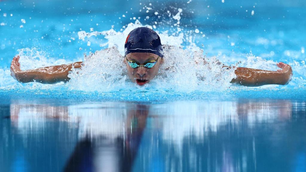 Léon Marchand, durante la prueba de los 400 metros estilos.