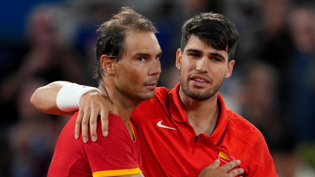 Alcaraz y Nadal, durante su debut en dobles en los Juegos Olímpicos.