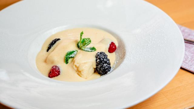 Una de las dos versiones de tarta de queso que preparan en Pintxo Kalea, en la Playa de San Juan.