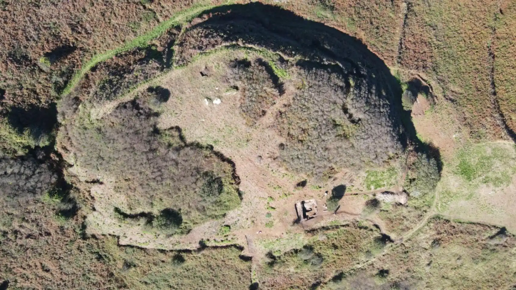 Excavaciones de GEAAT en la isla de Ons. https://www.elespanol.com