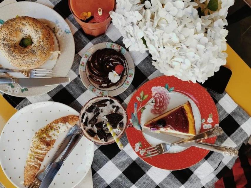 Dpingas Breakfast Factory.