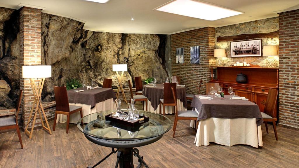 Una de las salas del restaurante El Retiro.
