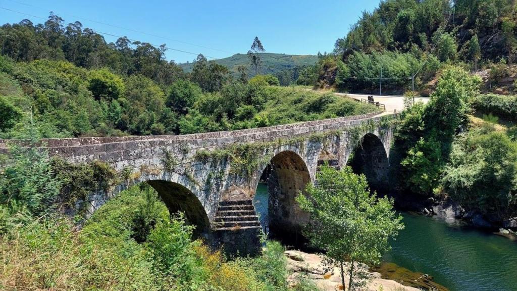 Puente medieval de Comboa