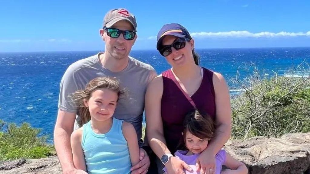 Kevin Hudson, esposo y padre, junto a su familia.