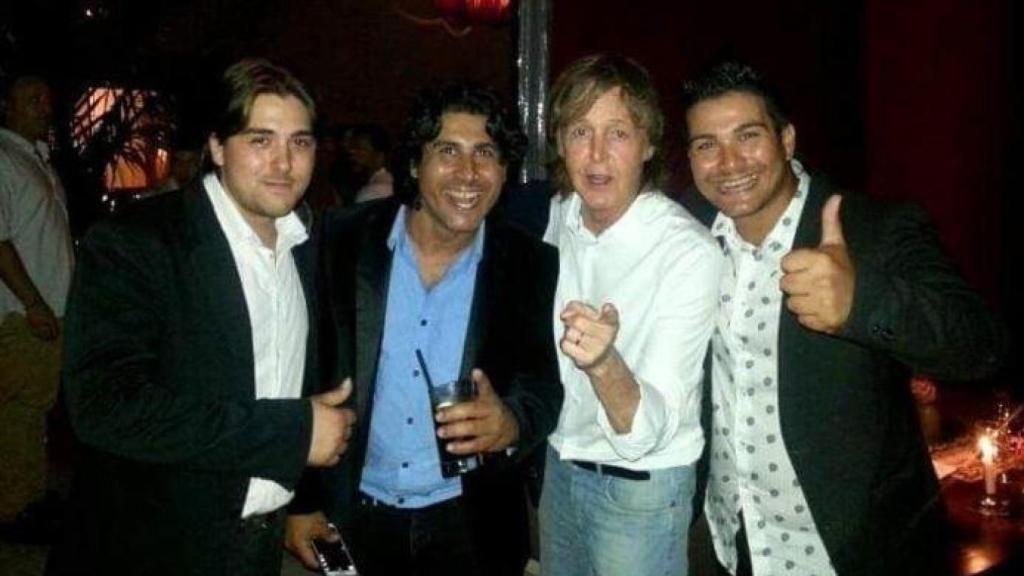 Con sir Paul Mccartney, tras una de sus actuaciones.