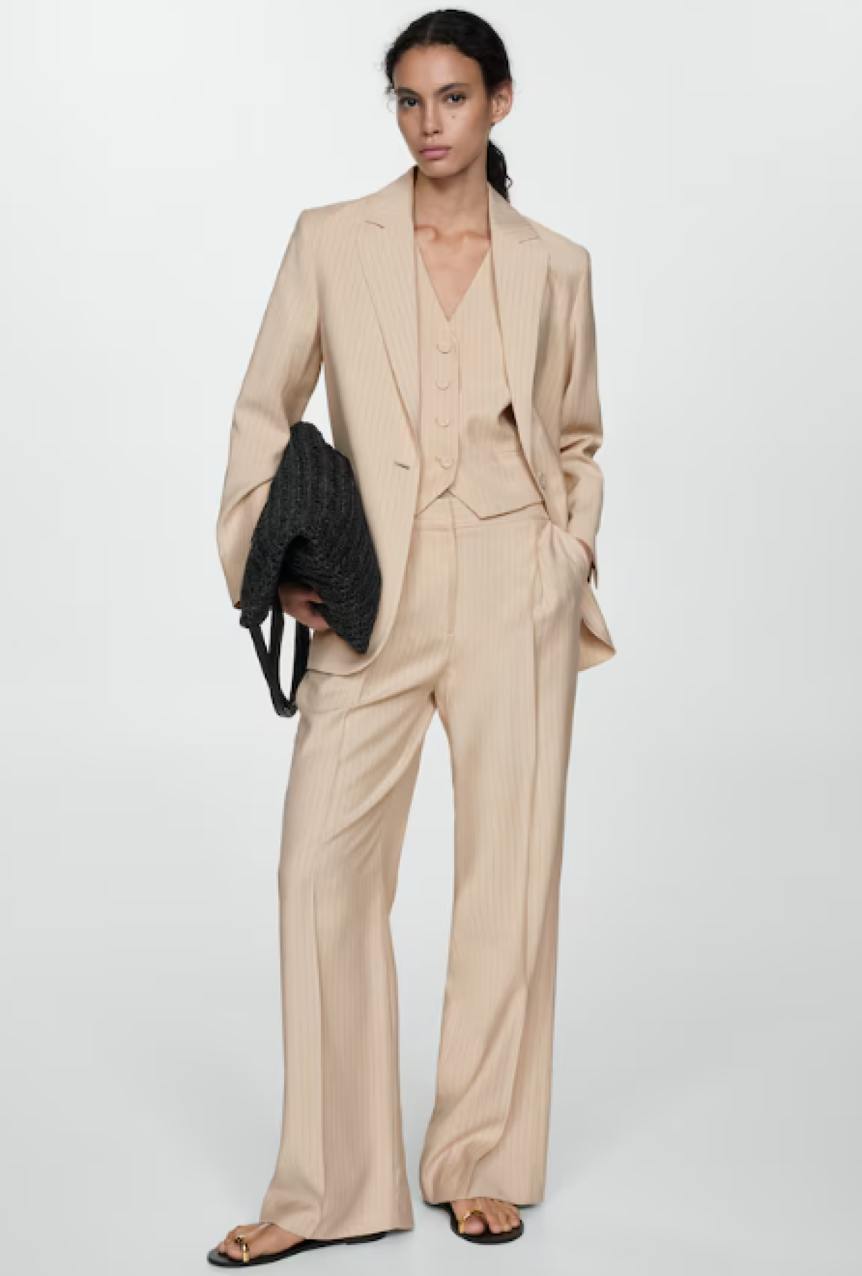 Look de oficina de Mango.