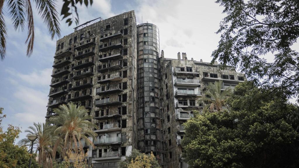 El edifico de Campanar que se incendió el pasado febrero