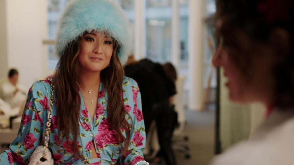 Mindy vendiendo su artículo en Vestiaire Collective.