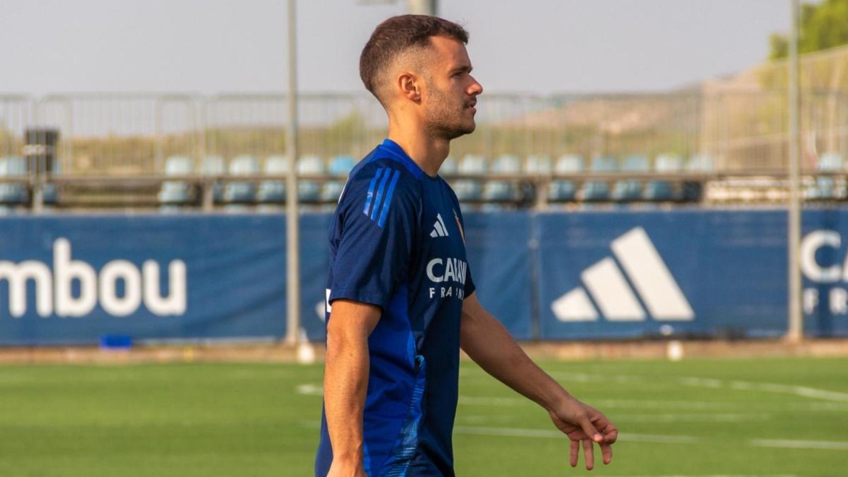 Aketxe entrenando con el Real Zaragoza.