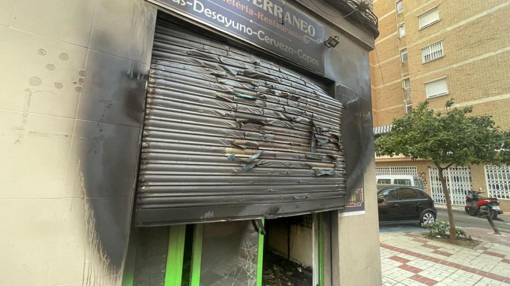 El bar El Mediterráneo de Málaga tras el incendio.