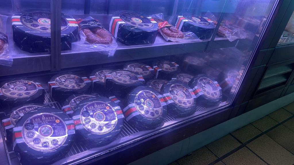 Cuñas de queso Cabrales, es de Asturias.