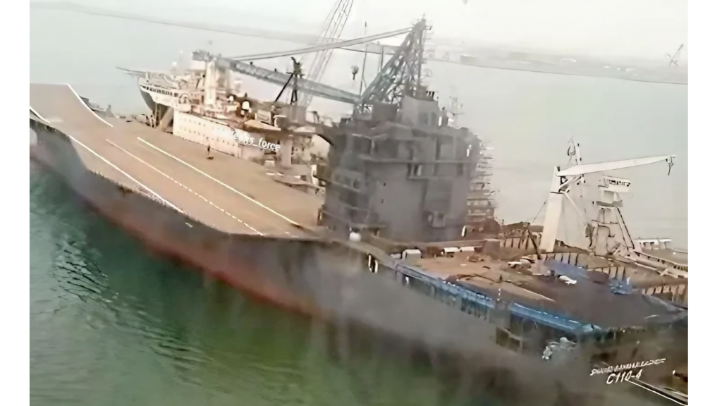 Última imagen del portaeronaves de Irán