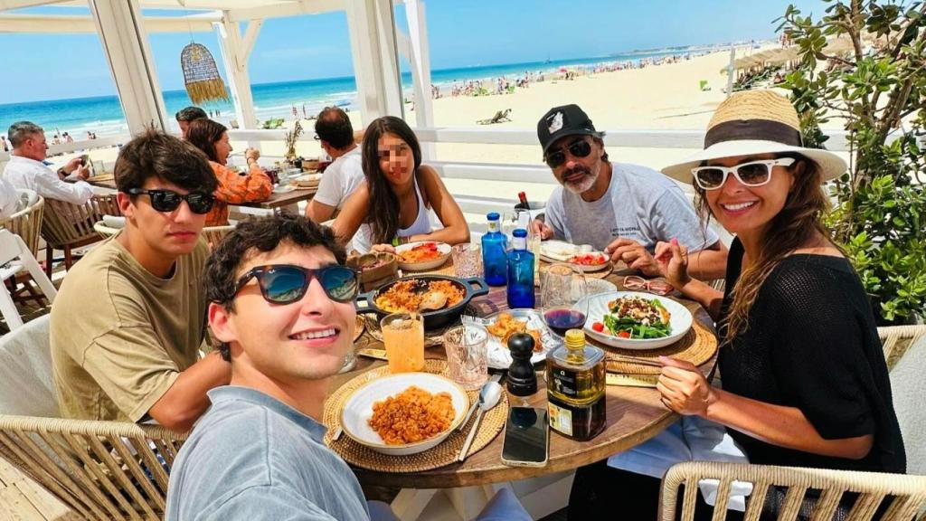 La familia Del Val-Roca al completo.