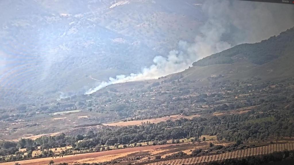 Imagen de las llamas en el incendio de El Raso