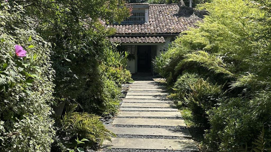 Este antiguo molino de agua es uno de los restaurantes más interesantes cerca de Biarritz: a su chef lo llaman 'El Principito vegetal'