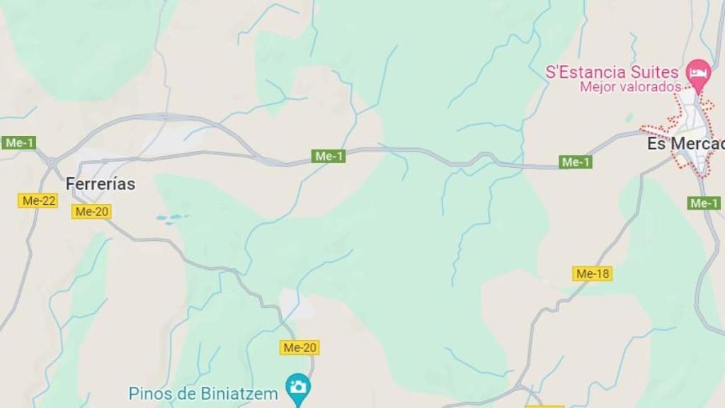 La carretera en la que tuvo lugar el accidente en Menorca.