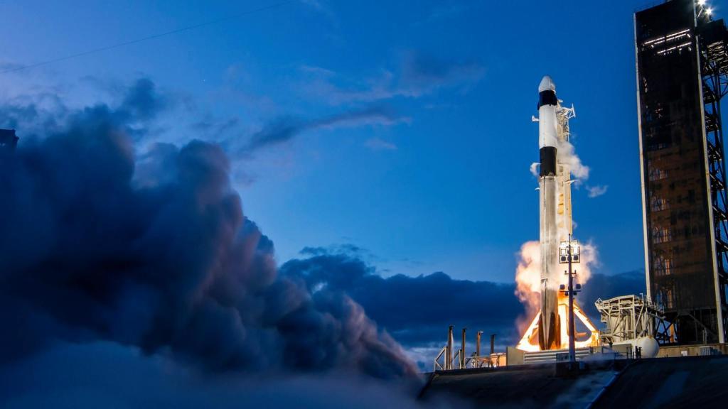 Prueba estática del Falcon 9 de la misión Polaris Dawn