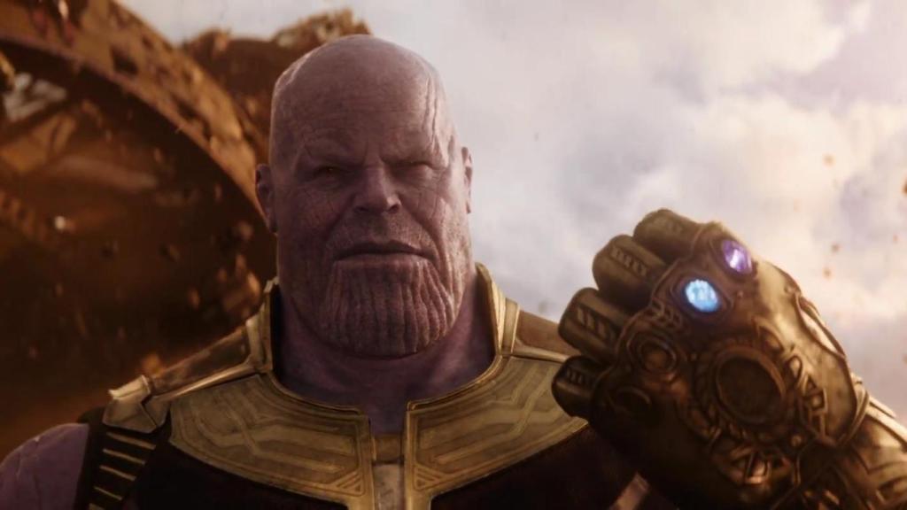 Thanos y su famosos guantelete del Infinito en 'Vengadores: infinity war'