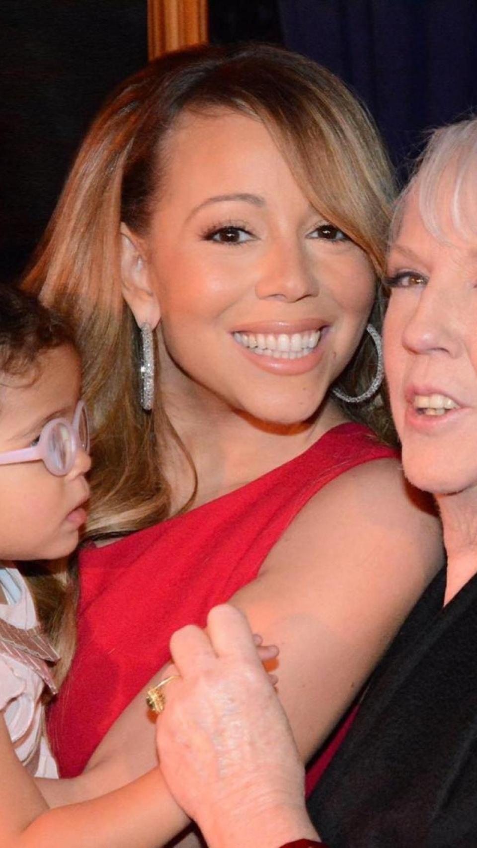 Mariah Carey junto a su madre, en una imagen de redes sociales.