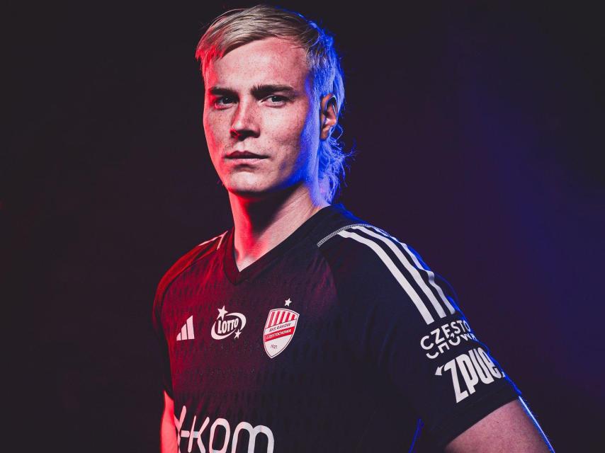 Kristoffer Klaesson, en su presentación con el  Raków Częstochowa