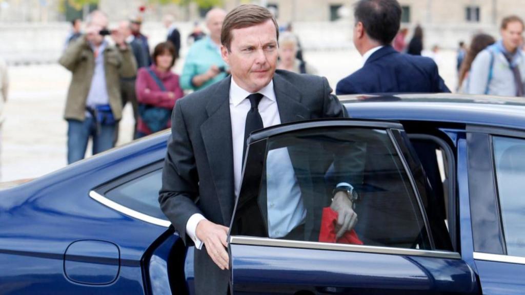 Pedro, duque de Calabria, en el último adiós a su padre, el Infante Don Carlos.