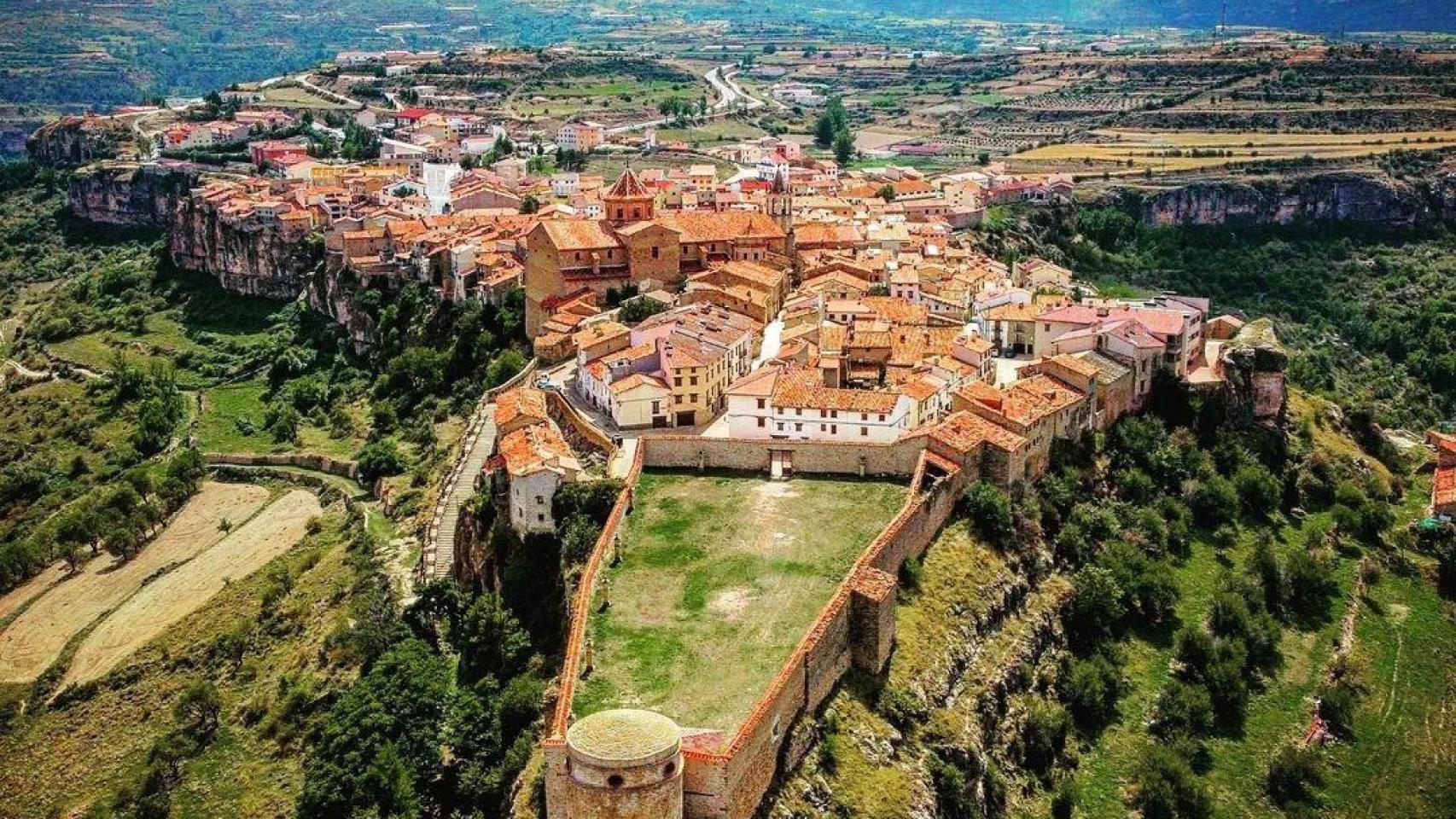 El pueblo más bonito del mundo está en Aragón: con pasado medieval y  perfecto para una escapada