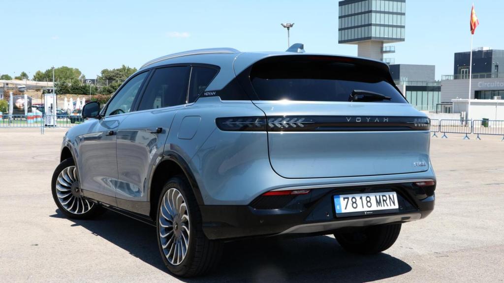 El Voyah Free destaca por ser un SUV de gran tamaño con cerca de cinco metros de largo.