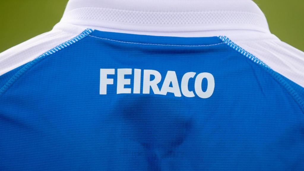 Feiraco regresa a las camisetas del Deportivo 24 años después.