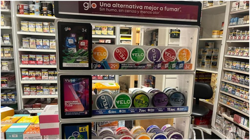 Venta de nicotine pouches en un estanco de A Coruña