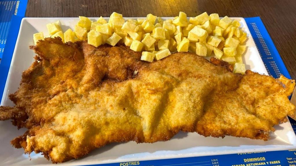 Cachopo de El Asturiano en la ciudad Olívica