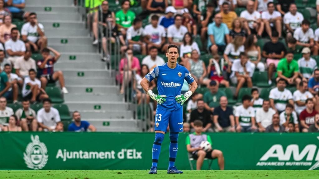Edgar Badía en un encuentro con el Elche.