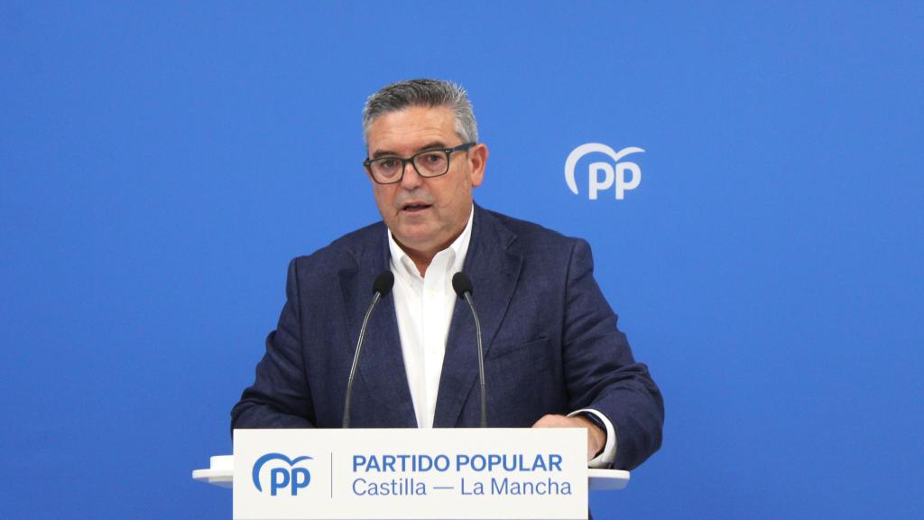 El 'popular', Santiago Lucas-Torres, vicepresidente segundo de las Cortes de Castilla-La Mancha.