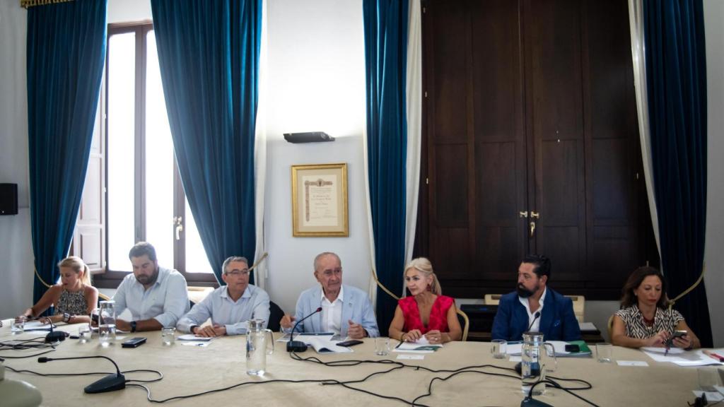 Un momento de la reunión por la nueva Rosaleda en el Ayuntamiento de Málaga.