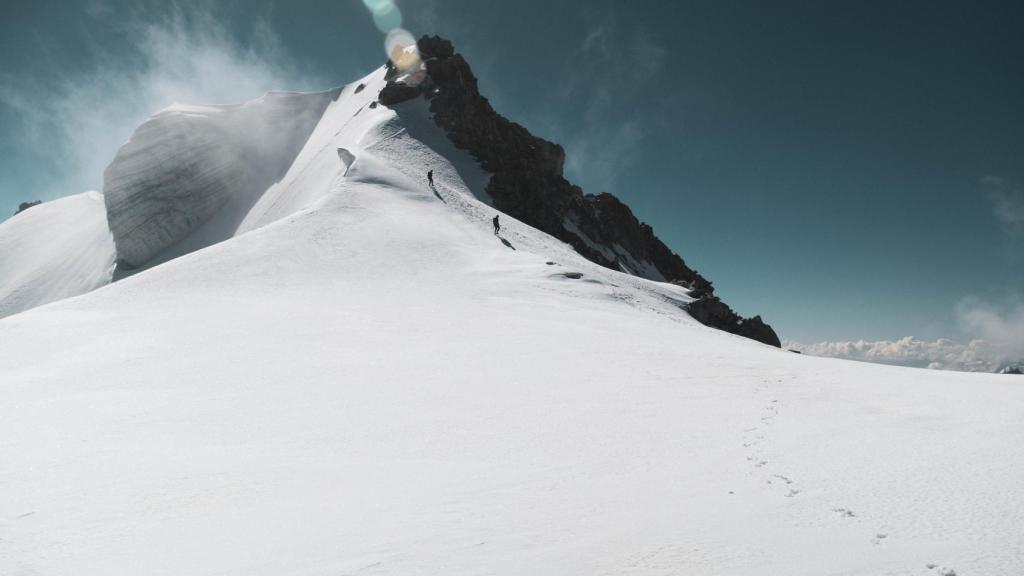 Kilian Jornet durante una etapa de su reto Alpes Connections.