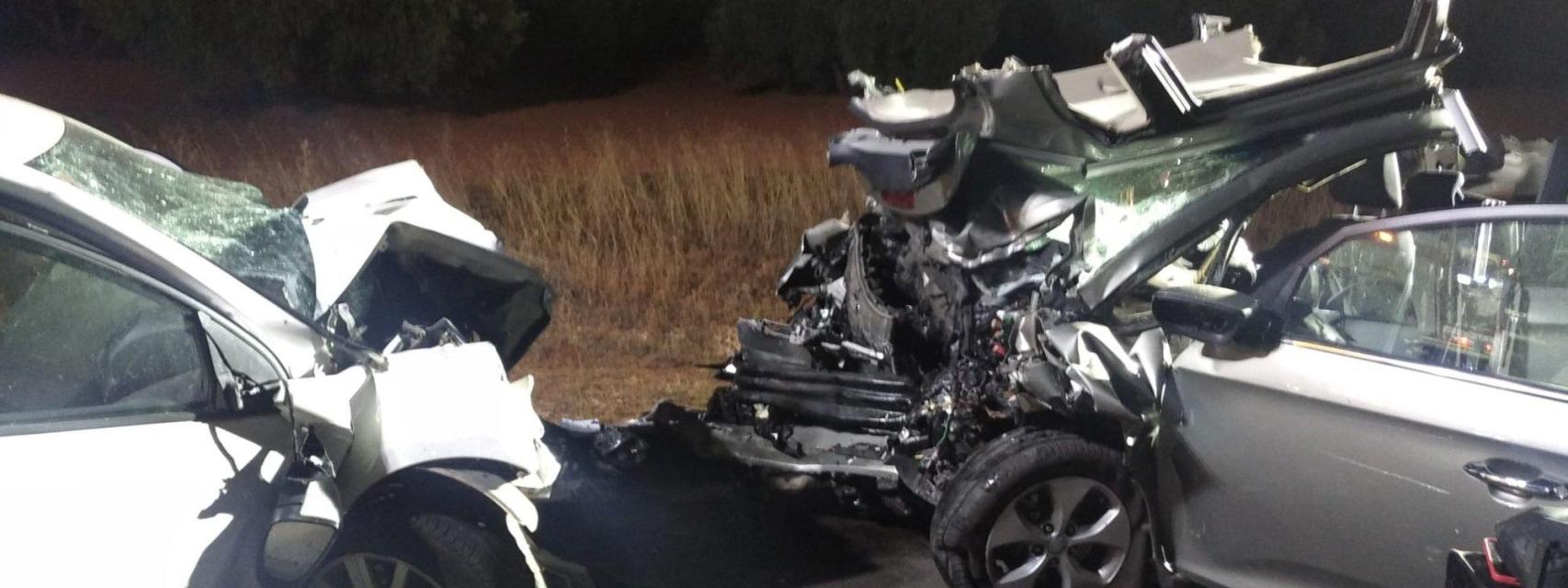 Cuatro heridos en el choque frontal de dos vehículos en una carretera de  Ciudad Real