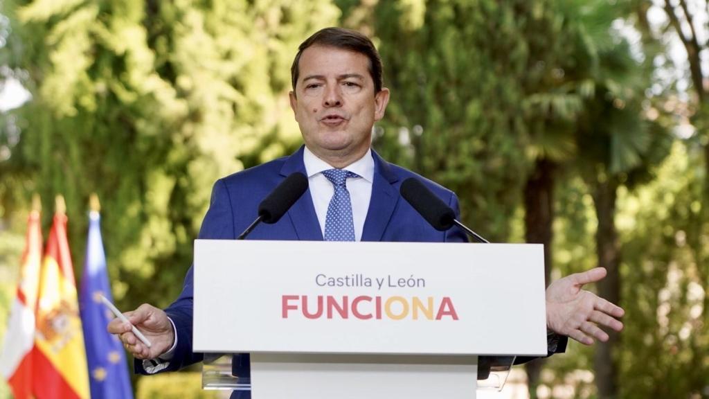El presidente de la Junta de Castilla y León, Alfonso Fernández Mañueco, ofrece una rueda de prensa para analizar temas de actualidad.