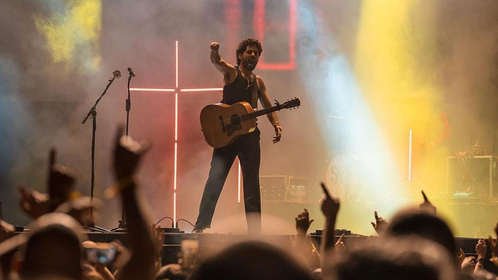 Fito Robles y Siloé durante un concierto