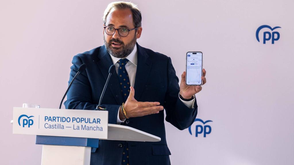 Paco Núñez, presidente del PP de Castilla-La Mancha, este lunes en un acto en Toledo. Fotos: Javier Longobardo.