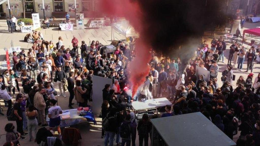 Radicales contra S'Ha Acabat!