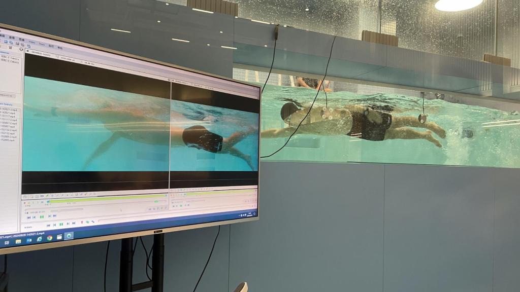 La piscina conectada del laboratorio de salud de Huawei en China.