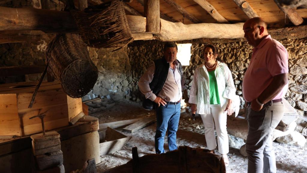 Miguel Ángel de Vicente durante su visita