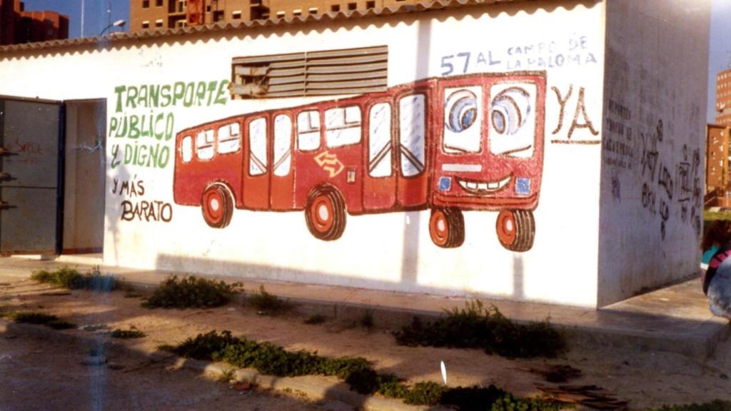 Una pintada en el barrio de Palomeras a principios de los años 80 en Madrid.