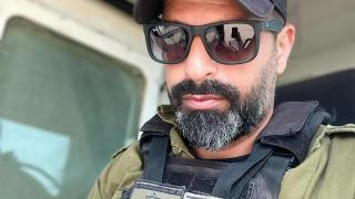 Autorretrato del soldado israelí Eliran Mizrachi, que se suicidó a principios de junio.
