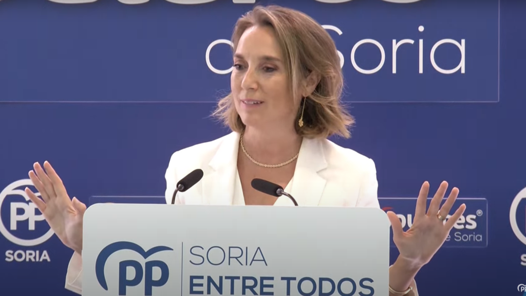 Cuca Gamarra en una comparecencia pública con motivo de su visita a la sede del PP en Soria.