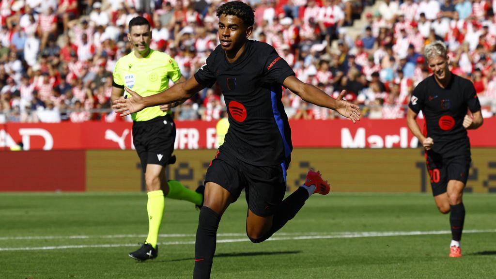 Lamine Yamal celebra su primer gol ante el Girona.
