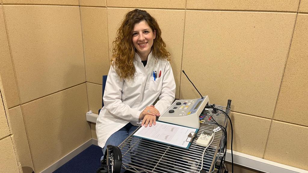 La audióloga protésica,  Emilia Macharasvili.